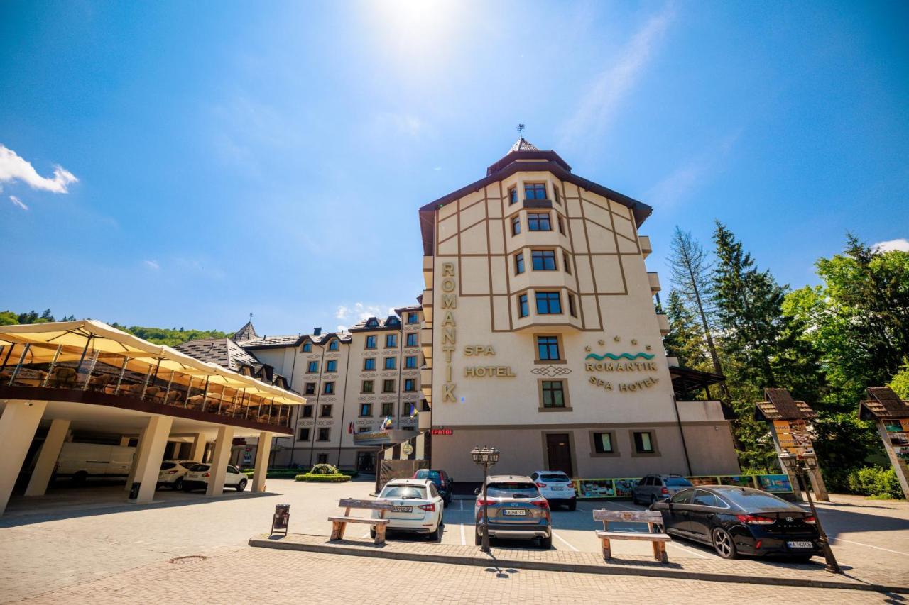 Romantik Spa Hotel Yaremche Exterior photo